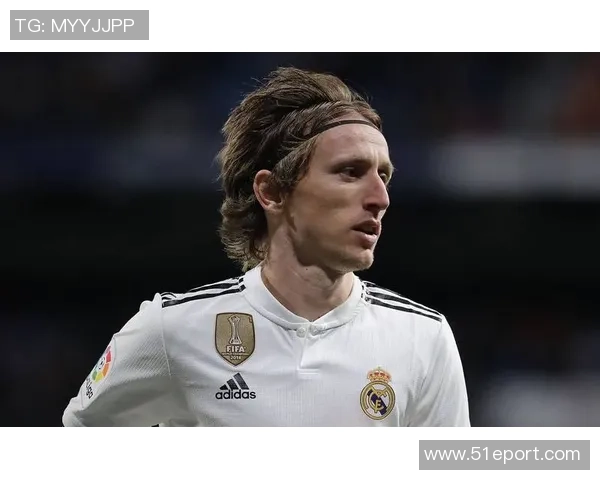 巴尔达诺:皇马牵挂克罗斯和莫德里奇,球队需求掌控竞赛后腰